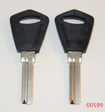 Hardware пласт. 3паз.лев.(28mm) верт. АРТ: 00599