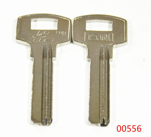 HOOPLY/BAILI прав. 2паза (32мм х 8,8мм х 2,3мм) АРТ: 00556