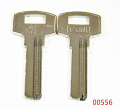 HOOPLY/BAILI прав. 2паза (32мм х 8,8мм х 2,3мм) АРТ: 00556
